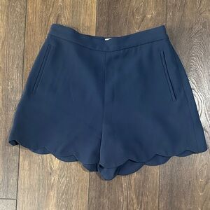 Wilfred Aritzia Navy Scallop Hem Dress Shorts high waist size 4